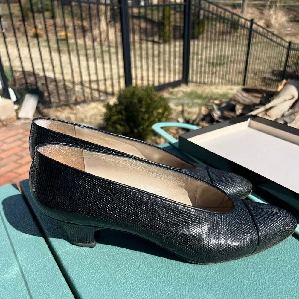 CHANEL Pebbled Leather Pumps